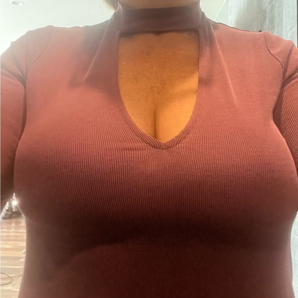 Express women’s size small purple v-necked, midi dress - Picture 4 of 5